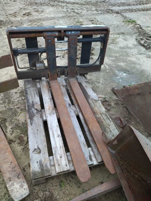 Widły do palet, paleciak, karetka