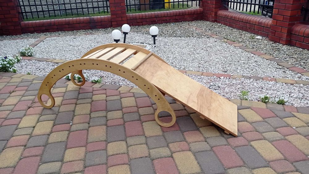 Kraftowy Bujak Montessori kołyska tunel biurko dla dziecka drewno