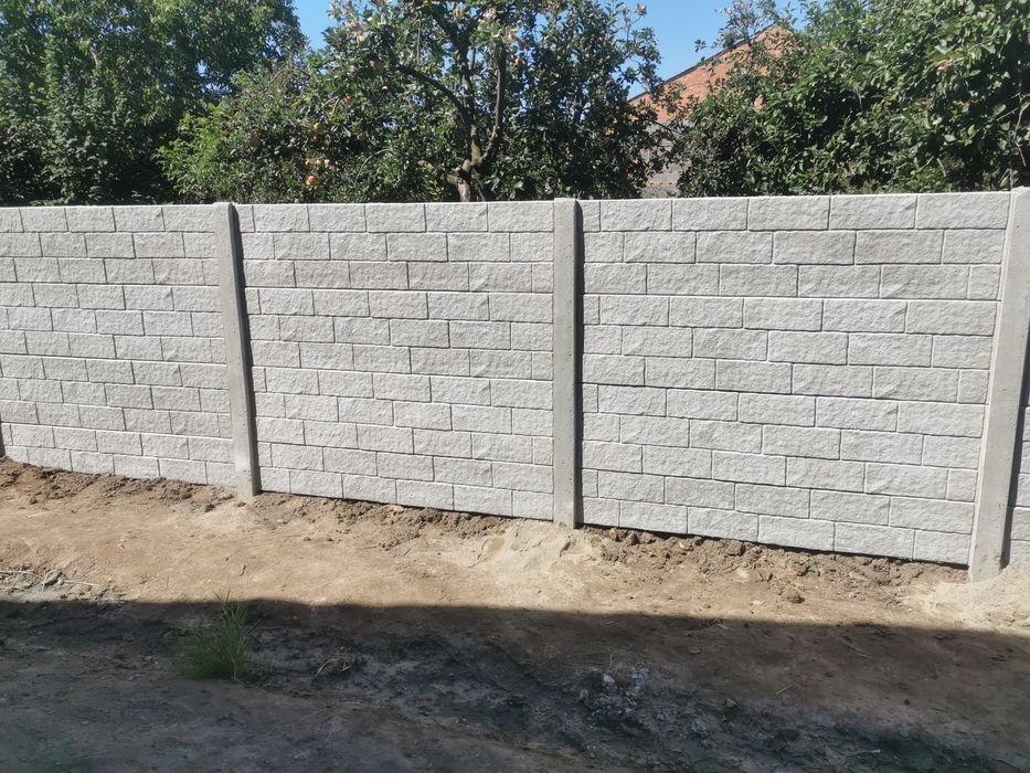 Ogrodzenia betonowe, beton ogrodzenie płoty montaż