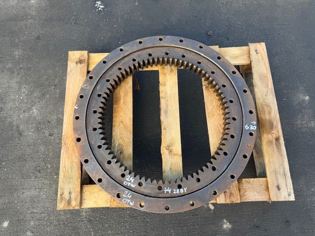 łożysko obrotu do minikoparki średnica 630 mm