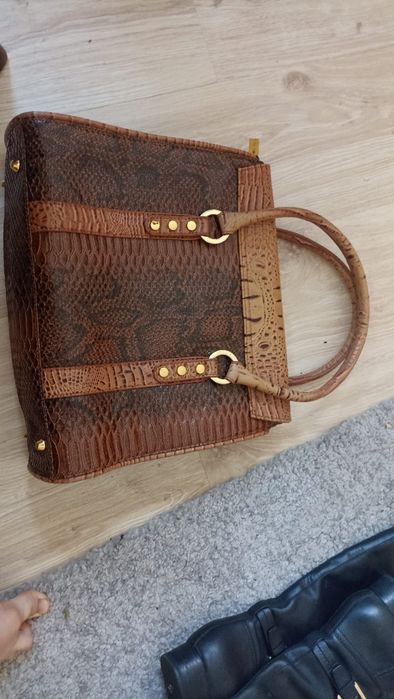 Torebka że skóry wężowej