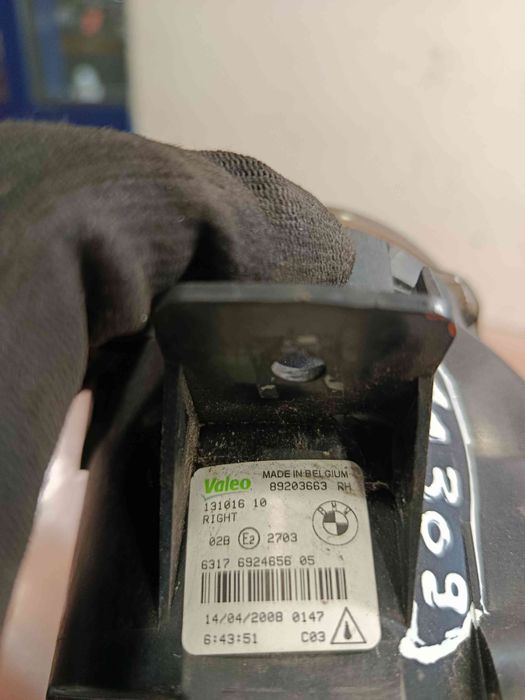 Farol nevoeiro frente direito BMW X3 (E83)