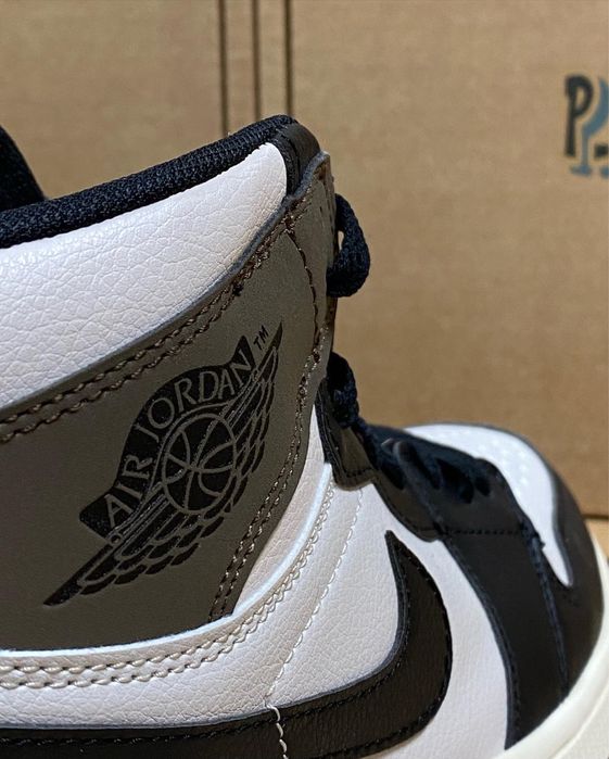 Jordan 1 Dark Mocha