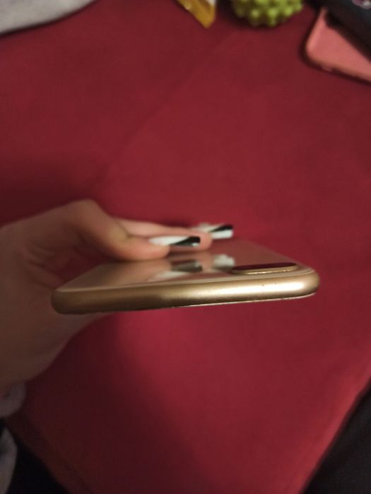 IPhone 8+ на 64Гб