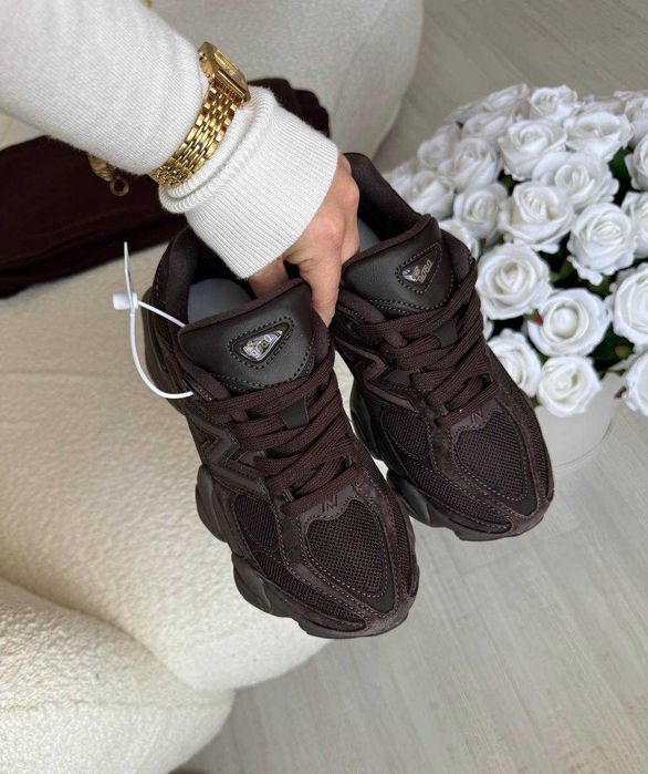 Жіночі кросівки New Balance 9060 Chocolate Brown