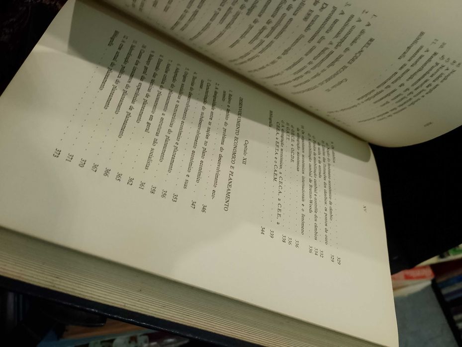 Manual de Economia Política - Pedro Soares Martínez (Volumes I e II)