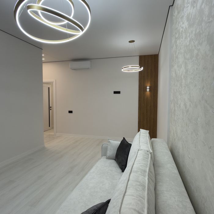 Продам свою квартиру в 65 Жемчужине 12 эт. 60 кв.м. Вид на ипподром.