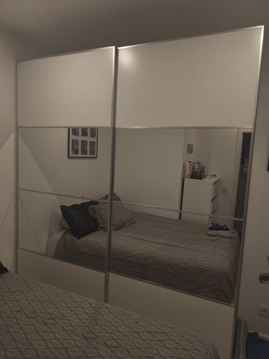 Roupeiro casal com espelho