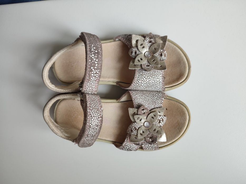 Sandałki skórzane Primigi 27 na rzepy lilac