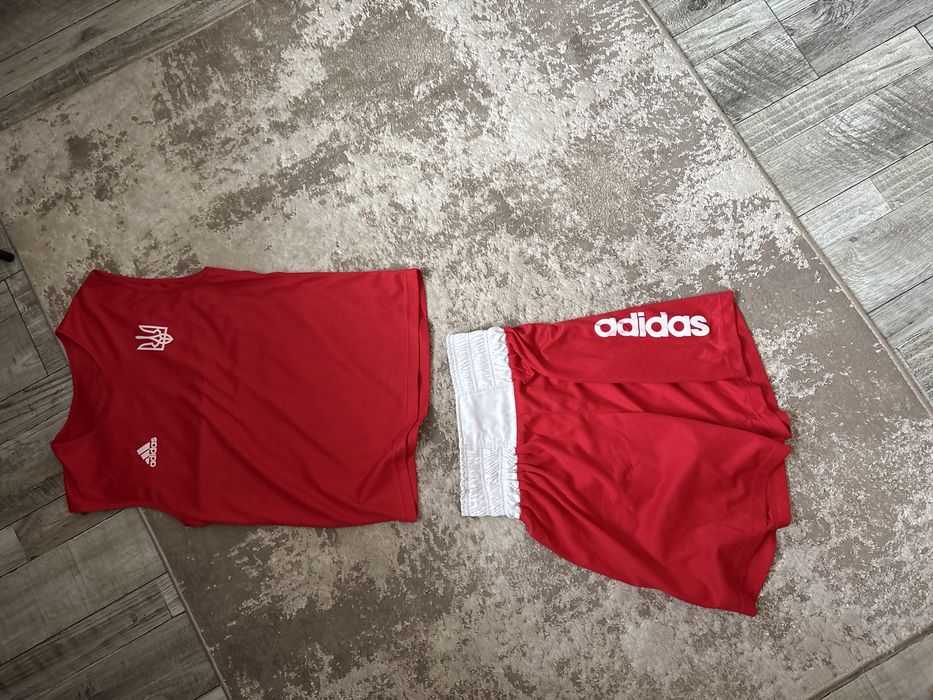 Форма adidas стан новий