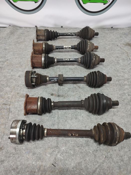 Полоось ліва Пассат Б6 Фольксваген Пассат Б7  Полоось