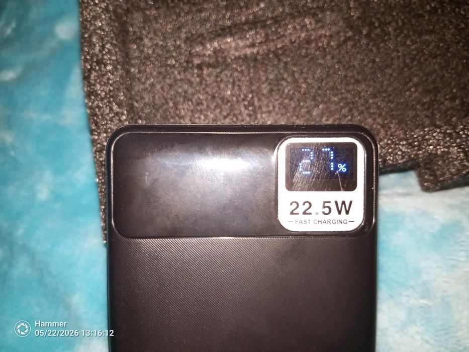 Портативное зарядное устройство  ( Power bank) марки Hinna.