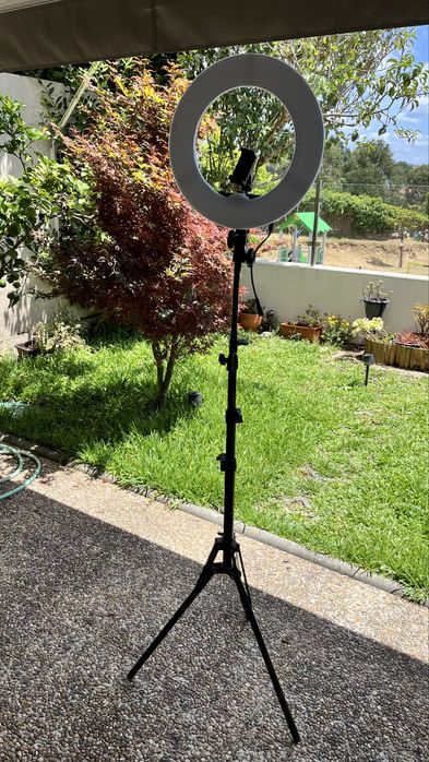 Aro de luz profissional com suporte e suporte para telemóvel