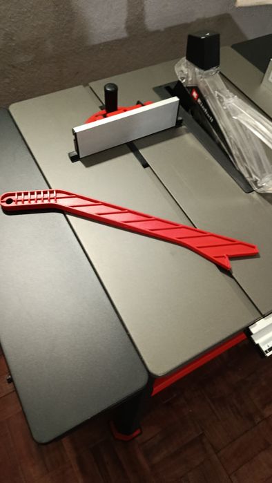 Serra de mesa com bancada 1800 W 254 mm Einhell TC-TS 254 U