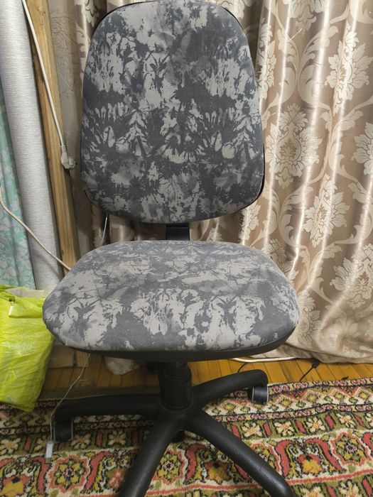 Компьютерный стул