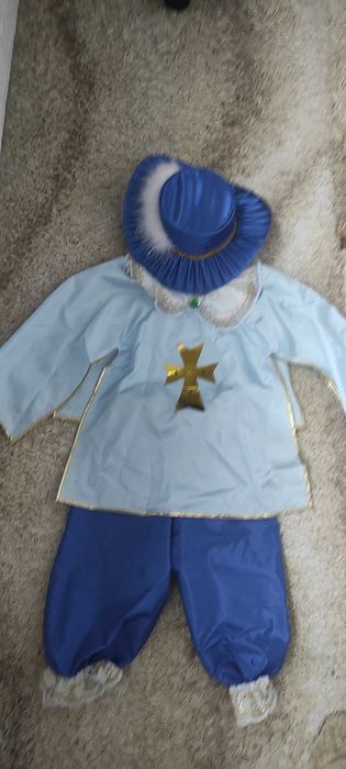 Новорічний карнавальний костюм мушкетер