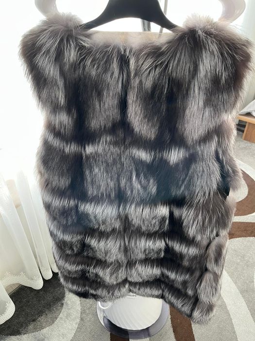 Жилетка меховая мех:чорнобурка