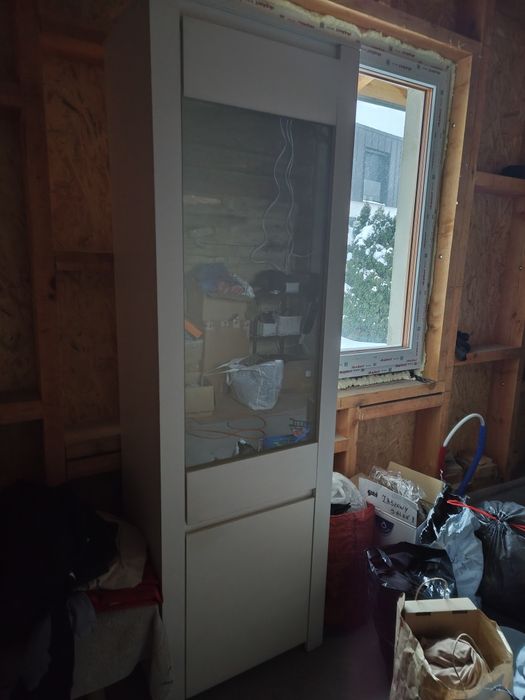 Słupek regał witryna