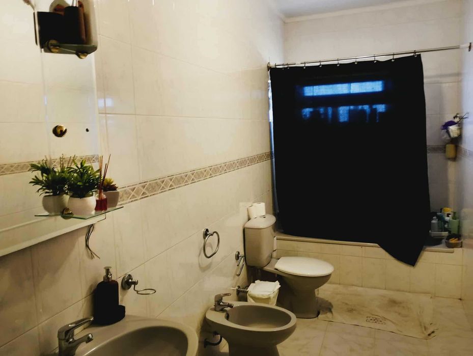 Quarto disponivel para arrendamento