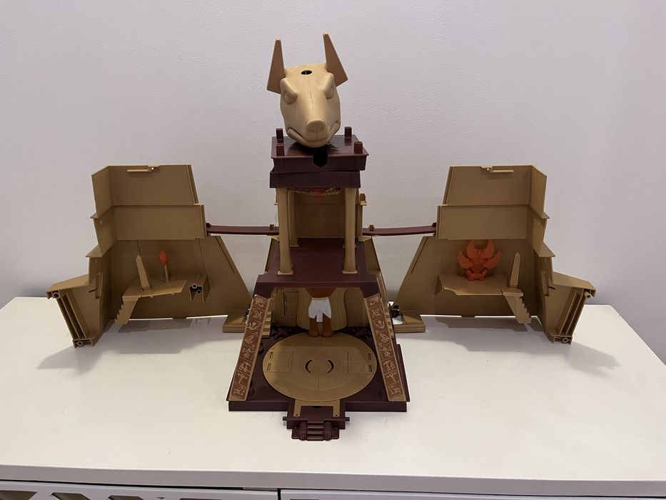 Figuras Invizimals + Templo Uberjackal