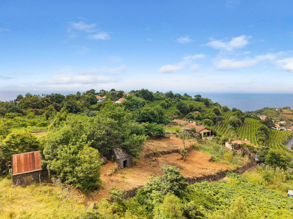 Terreno com vistas de sonho no Arco de São Jorge