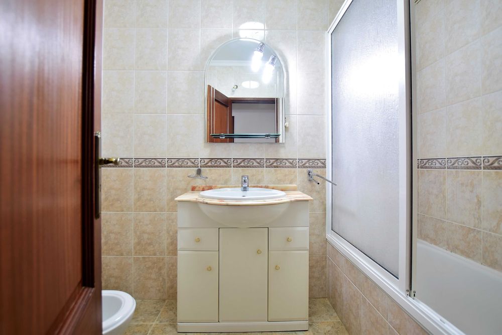 T2 a 2 min a pé para a praia com piscina