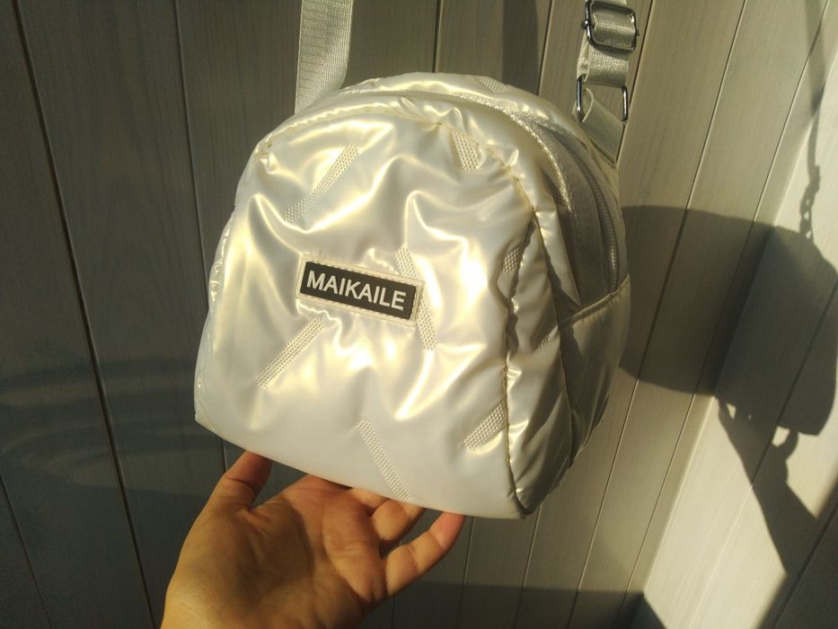 Новая женская белая стёганая модная сумка.