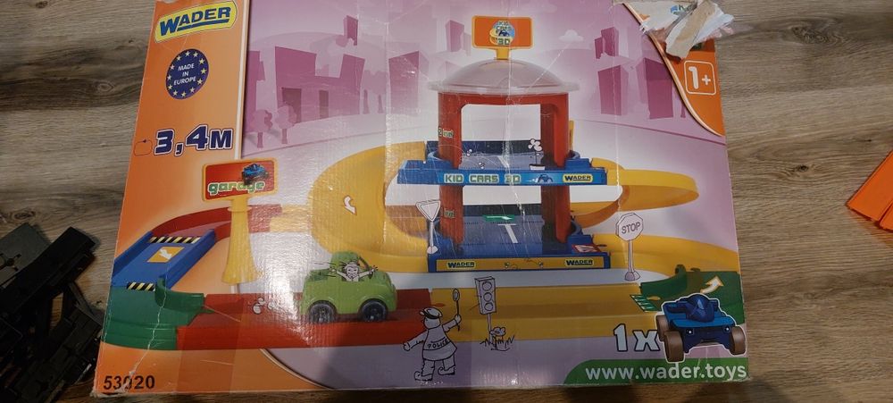 Іграшки,  трек, гараж "вадер"  "WADER"