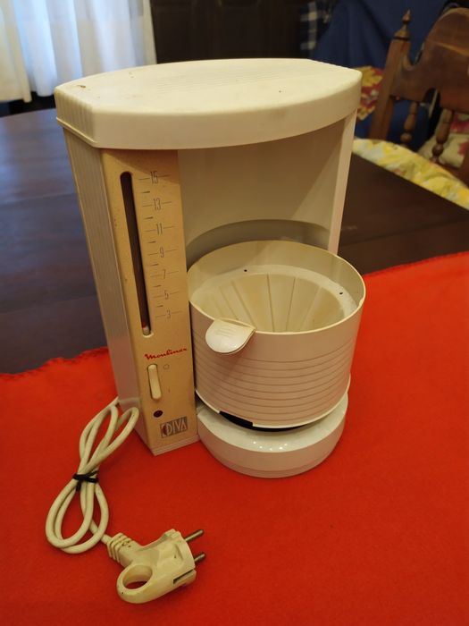 Diversas máquinas de café para peças ou reparação