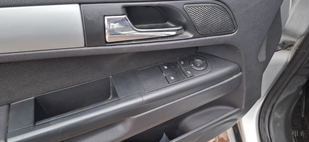 Продам авто opel zafira B 2009р