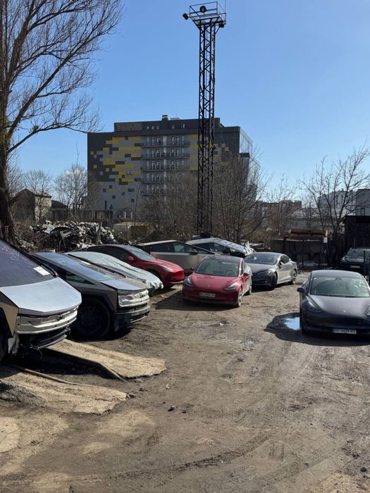 Виїздний Ремонт Тесла, Lucid,Cybertruck,Підшивка ключа,Інтернет
