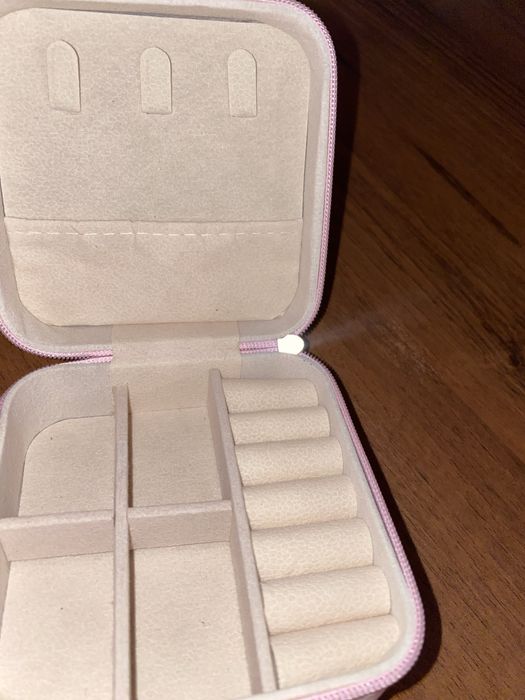 Футляр для прикрас