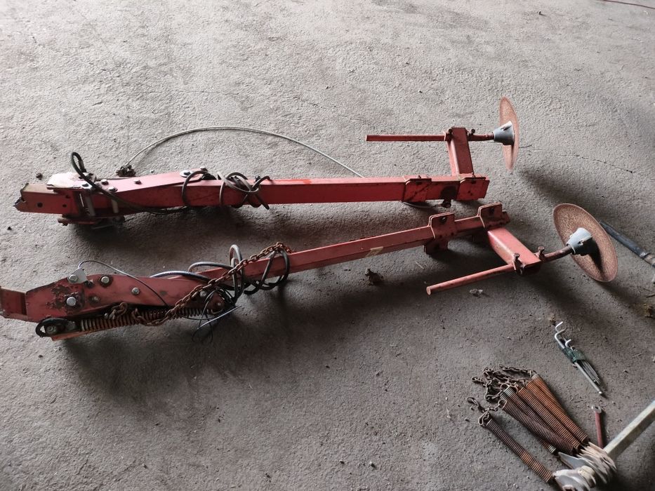 Znaczniki Agregat uprawowo siewny Kverneland Accord Rau