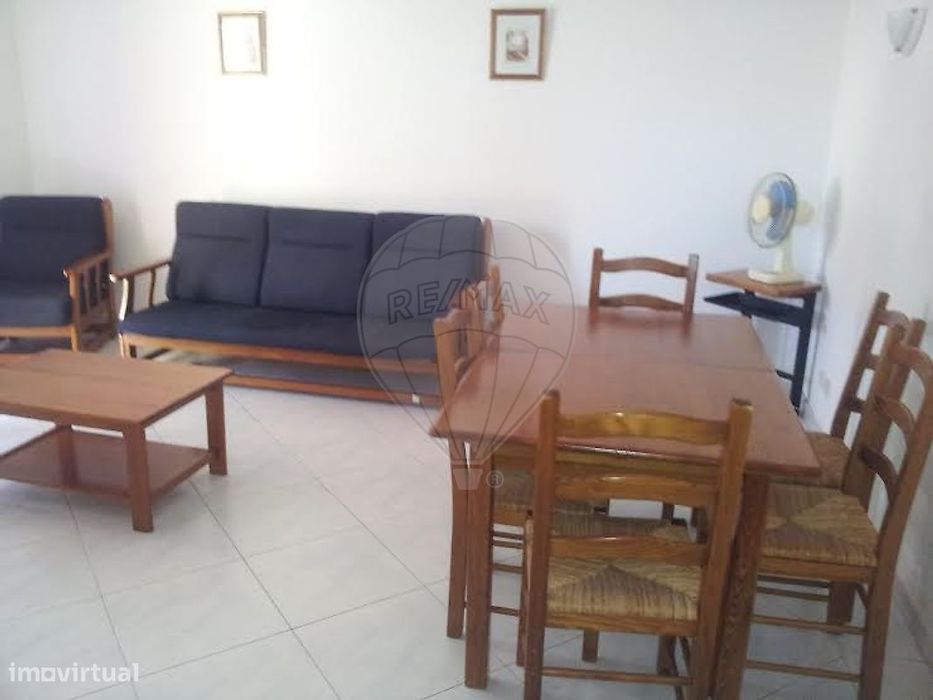 Apartamento T1 para arrendamento