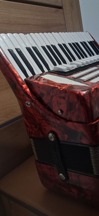 Sprzedam akordeon 120