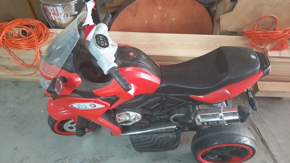 Motor elektryczny dla dziecka .