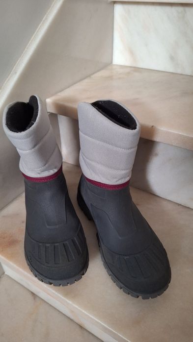 Fatos botas e luvas para neve