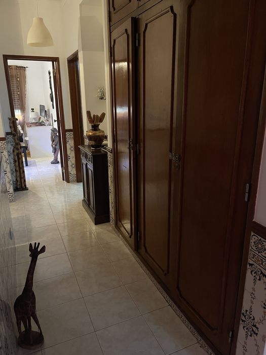 Queijas Moradia c terreno 421m2 Oeiras