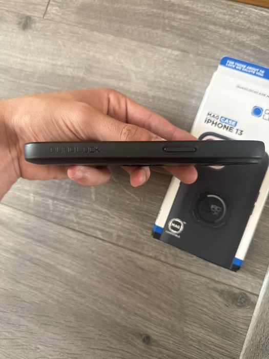 Quadlock case iphone 13