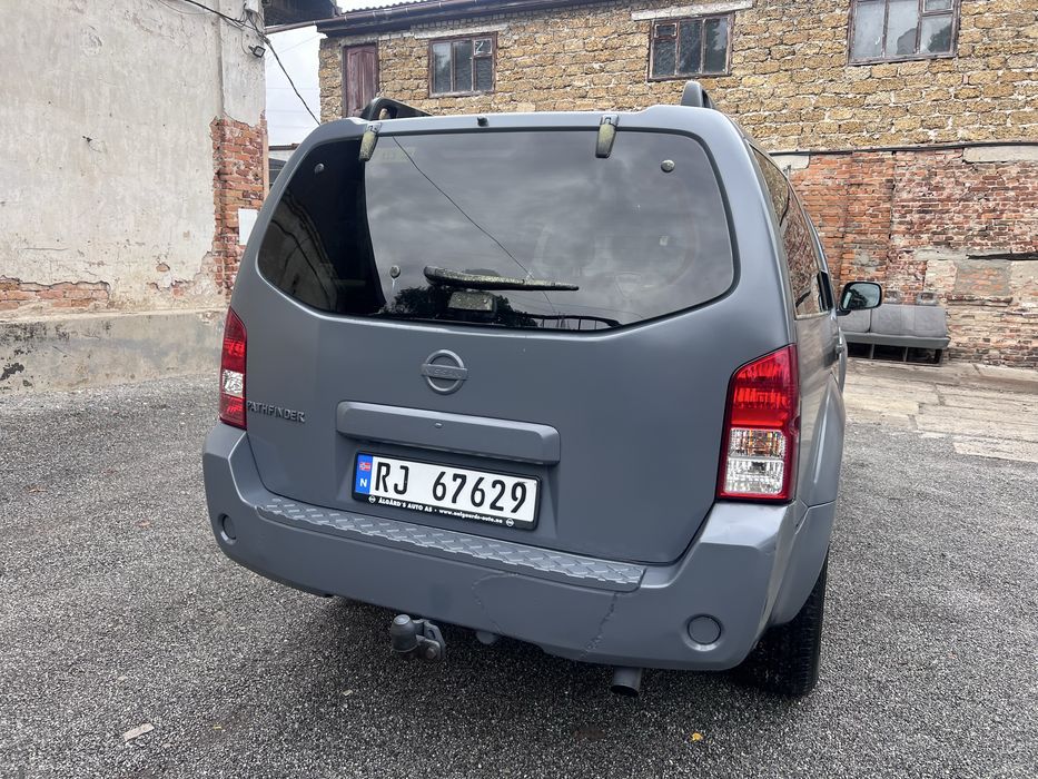 Nissan pathfinder r51