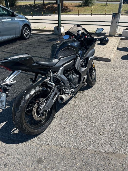 Yamaha R7 2024 4970 km