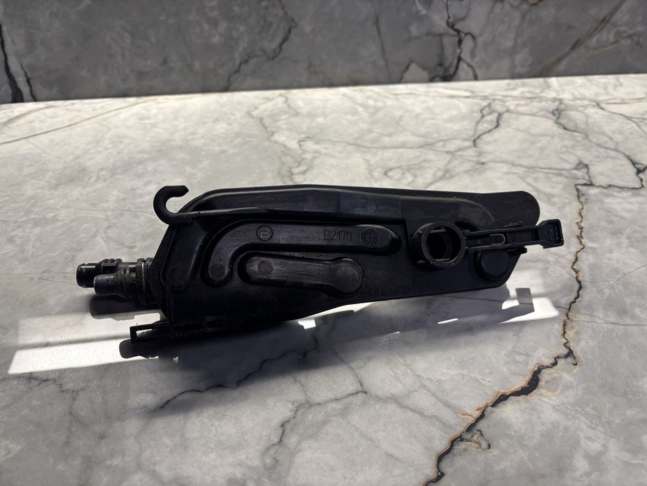 Корпус теплообмінника БМВ Е60 Е61 Термостата Термостату BMW E65