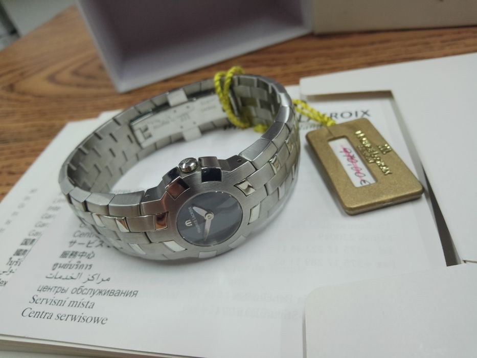 *NOS* Relógio bracelete Maurice Lacroix Intuition 25