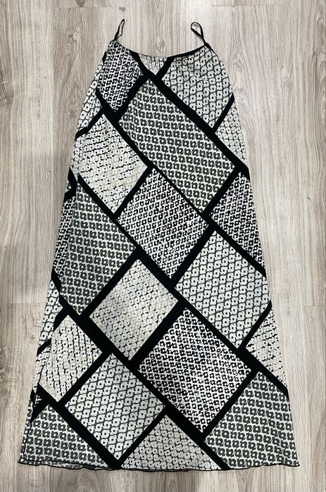 Spódnica midi do połowy łydki 36 Xs-s wzory beżowo czarne