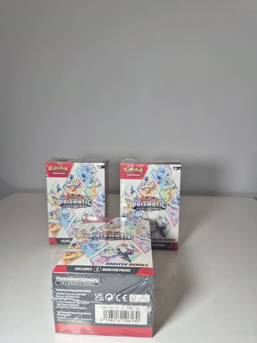 Pokemon Prismatic Evolutions Bundle