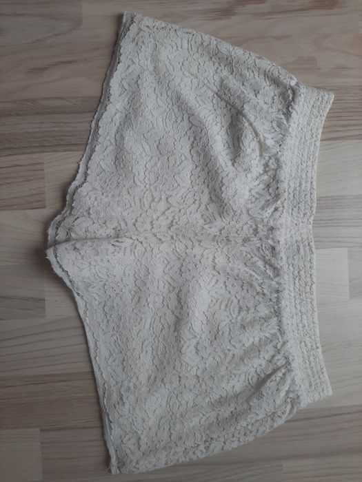Koronkowe spodenki damskie rozm. M