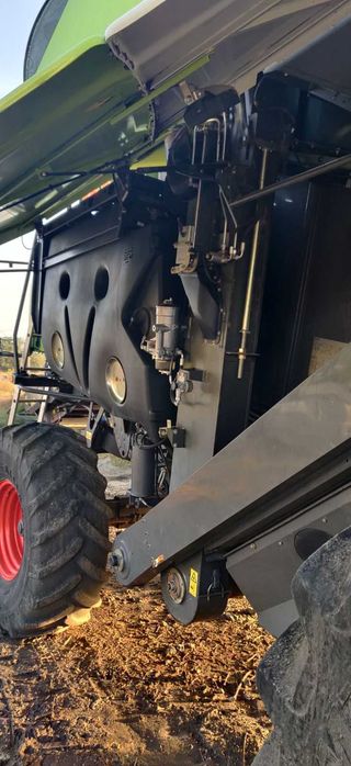 Claas Tucano 570