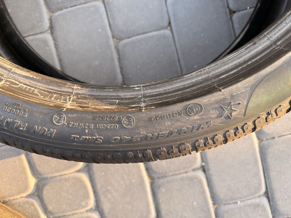 Opony zimowe Pirelli Sottozero 275/35r20 i 245/40r20 BMW runflat DOT2022 komplet 4 sztuk