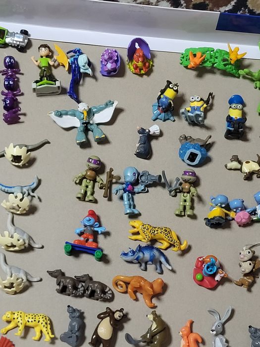 Кіндери різні  , ціни різні