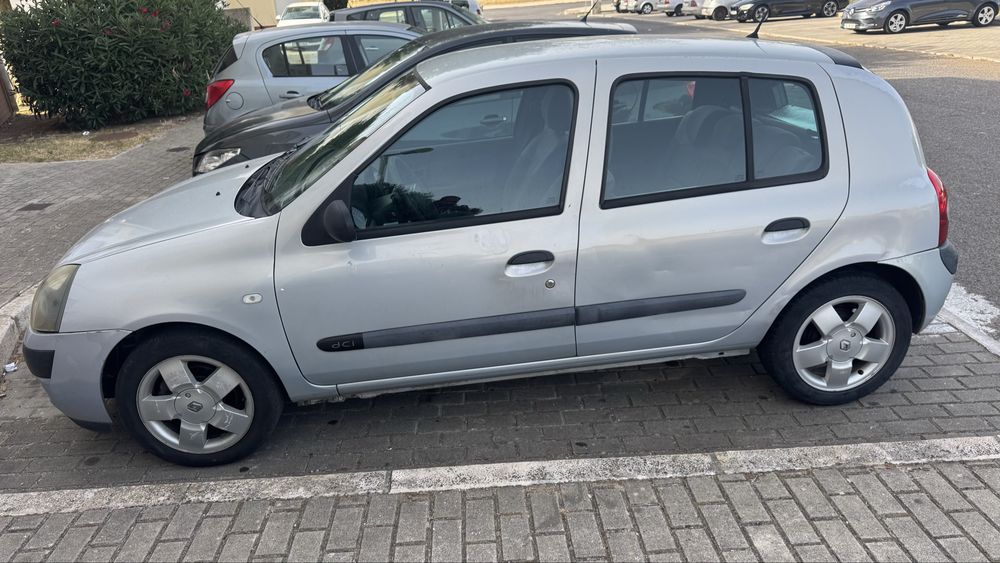 Clio  ano 2003 dci